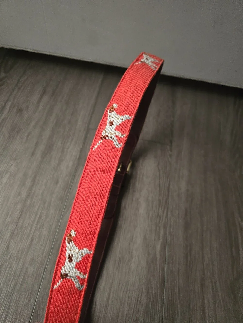 Huck Venture Pointer Dog Needlepoint Belt Coral Leather Brass Buckle Size 40 Men